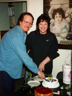 Danny and Patti cutting cake