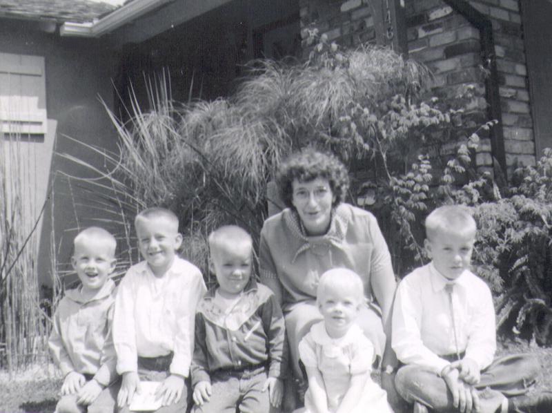 Eddie and the kids, 1958